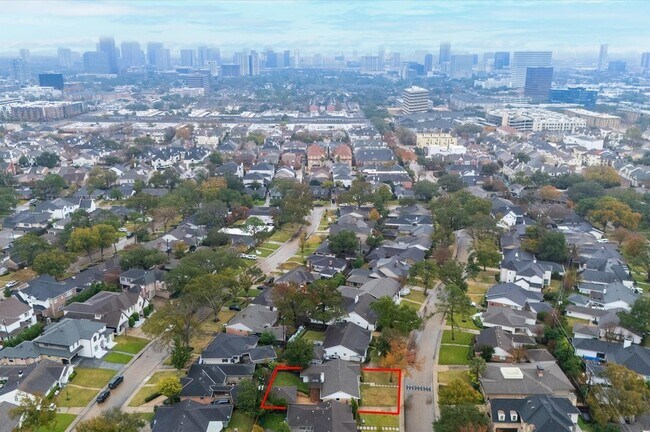 Building Photo - 6158 Burgoyne Rd