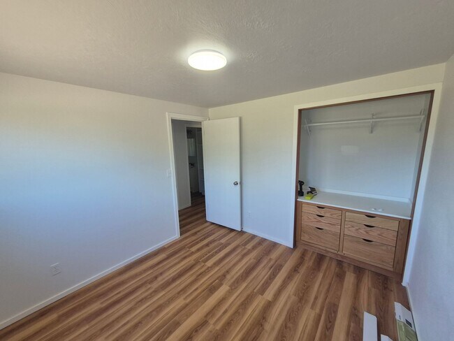 Building Photo - Refurbished home with Basement and large yard