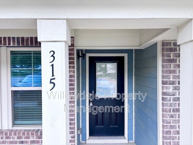 Building Photo - 315 Rosapenna Ln
