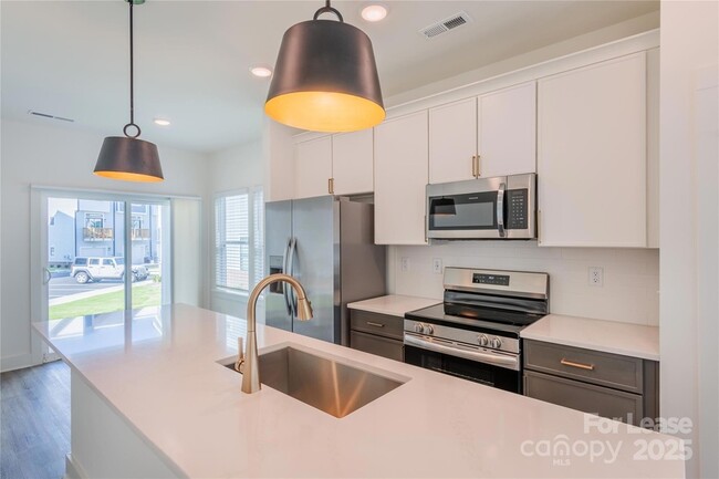 Building Photo - 2113 Zephyr Wind Wy