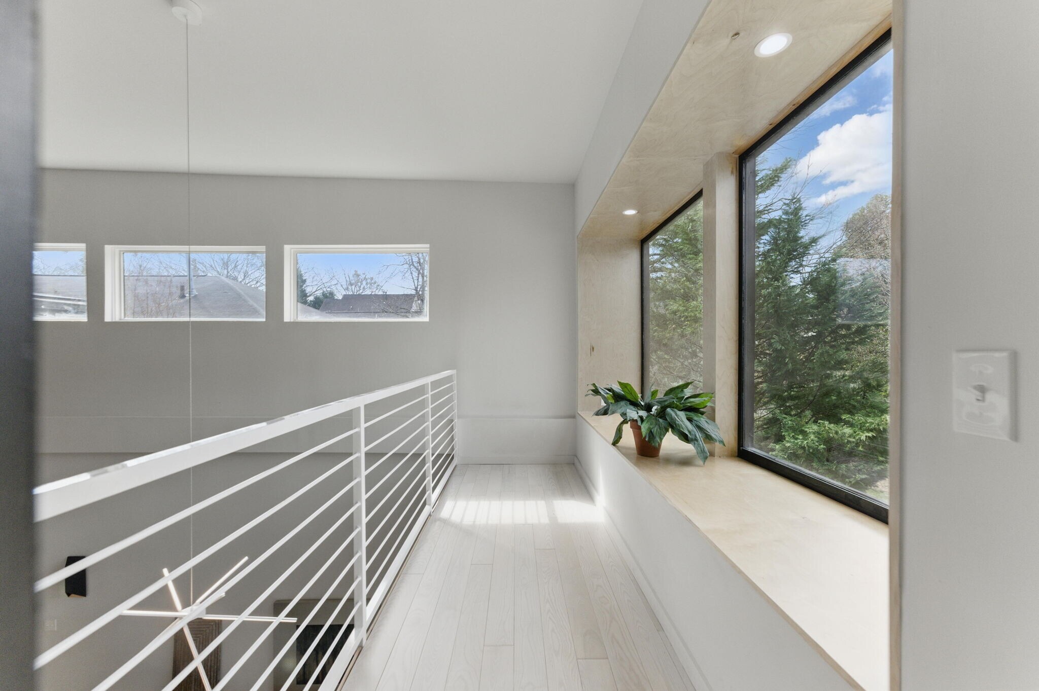Building Photo - 1742 Ridgeway Ave NW