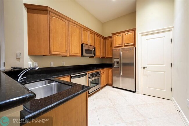 Building Photo - 16102 Emerald Estates Dr