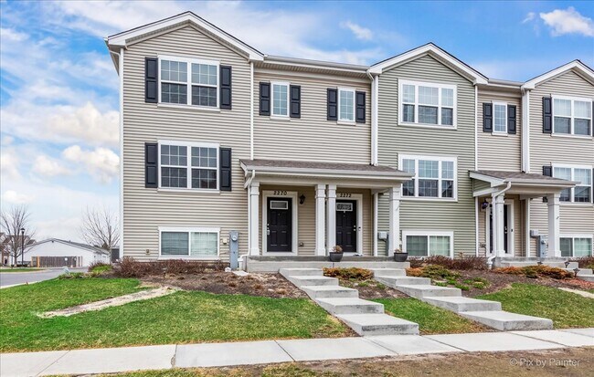 Building Photo - 2270 Aurora Dr