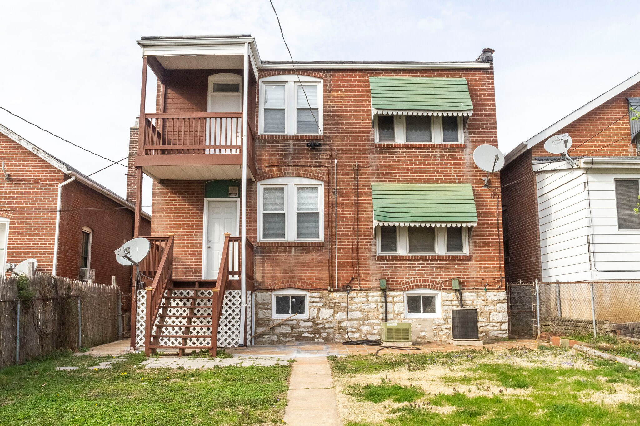 Building Photo - 4626 Wilcox Ave