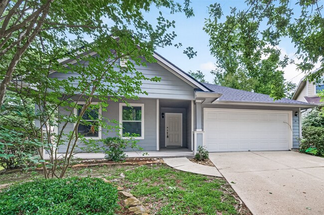 Building Photo - 10 Druids Glen Pl