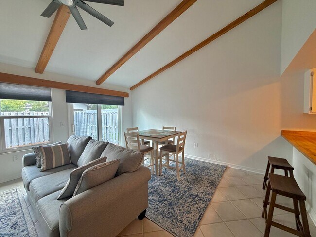 Building Photo - Fully Furnished 3BR Townhome – $500 Move-In Credit