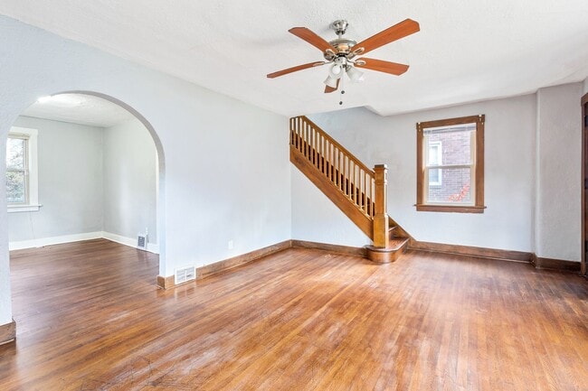 Building Photo - Cozy 3 bedroom in Wilkinsburg - AVAILABLE NOW!