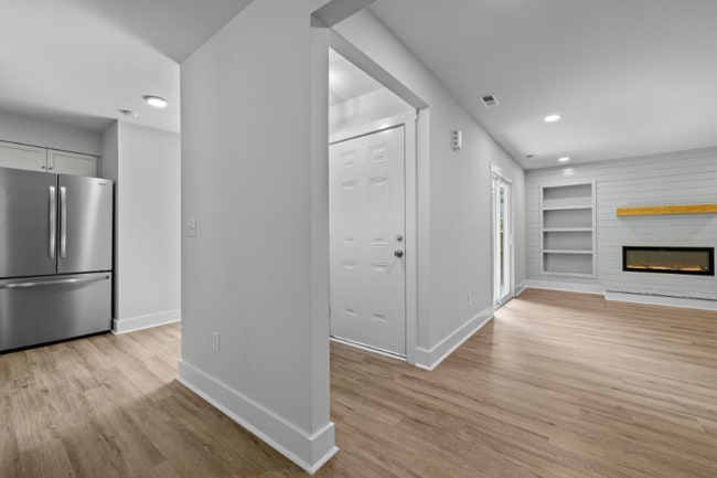 Building Photo - 196 Finley Forest Dr