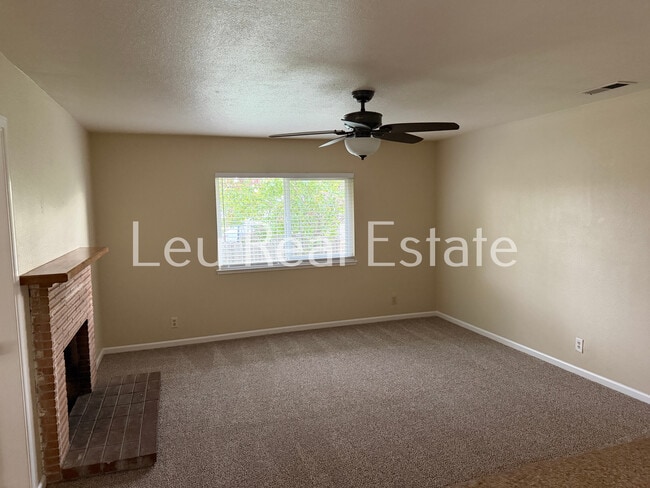 Building Photo - 108 Montrose Ct