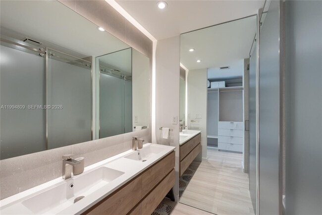 Building Photo - 255 Galen Dr