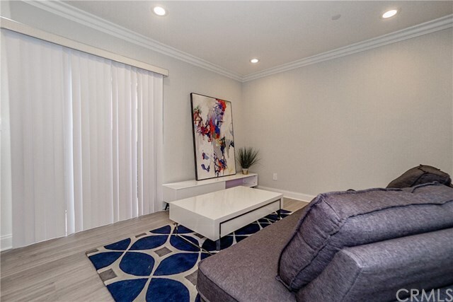 Building Photo - 7209 S La Cienega Blvd