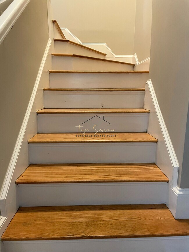 Building Photo - 26 Pembroke St