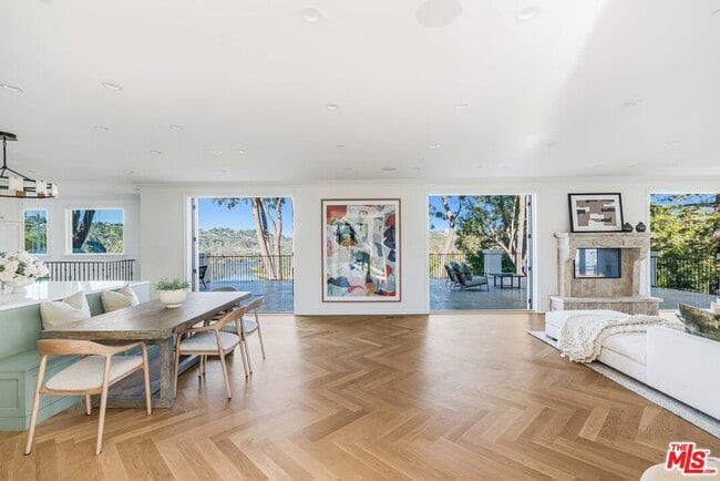 Building Photo - 1900 Bel Air Rd