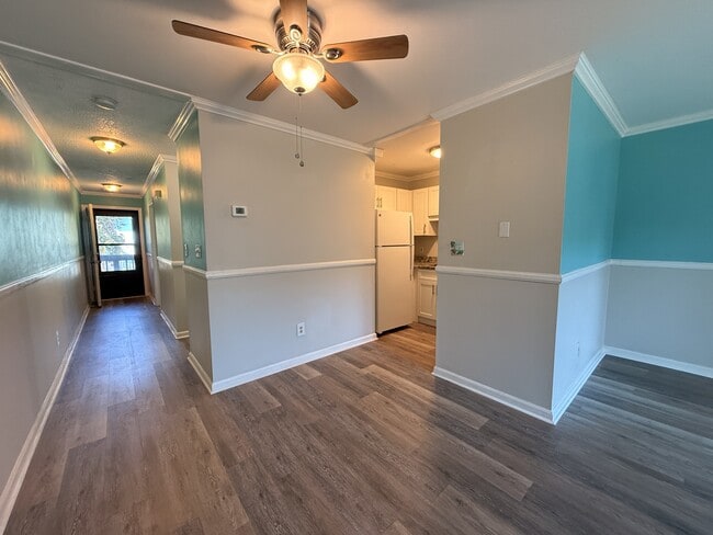 Building Photo - 7700 Porcher Dr