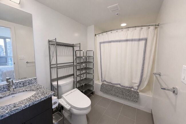 Building Photo - 988 Halekauwila St