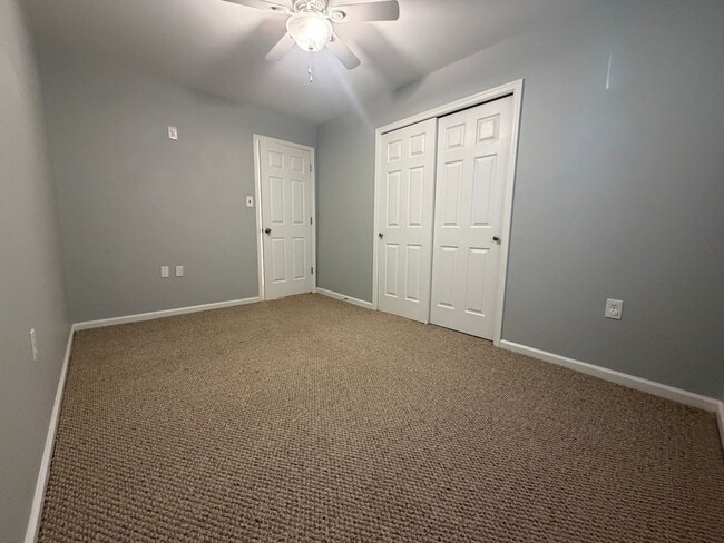 Building Photo - Adorable Rancher