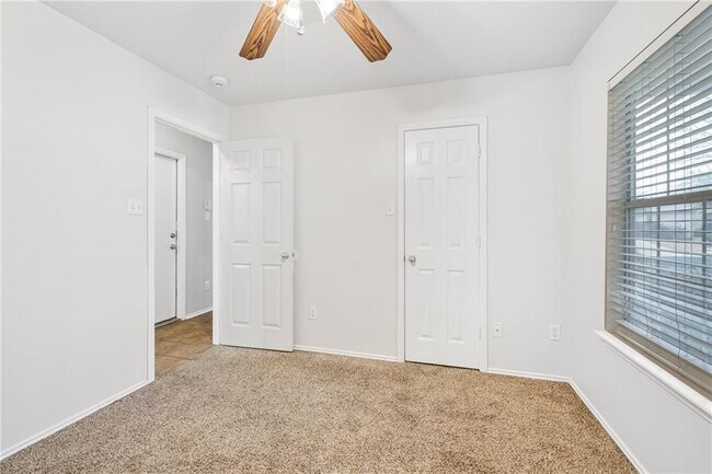 Building Photo - 2209 Pearson Way