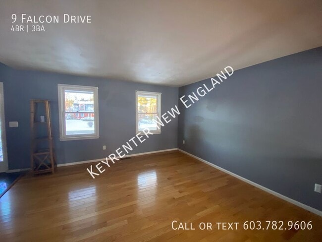 Building Photo - 9 Falcon Dr