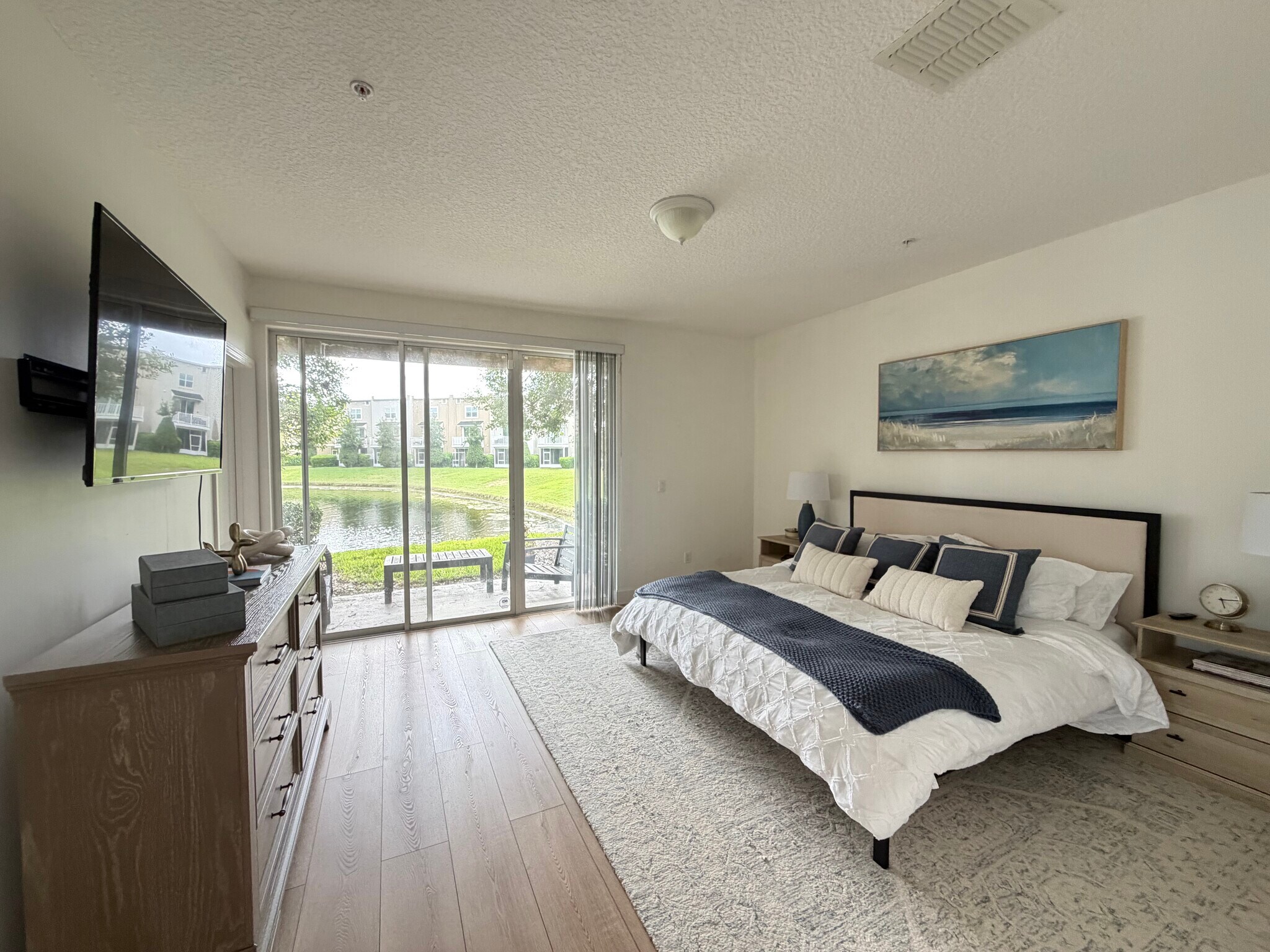 Master Bedroom #1 (1st floor with in suite bathroom) - 4428 Ellipse Dr