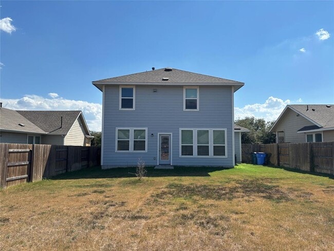 Building Photo - 106 Crooked Trail