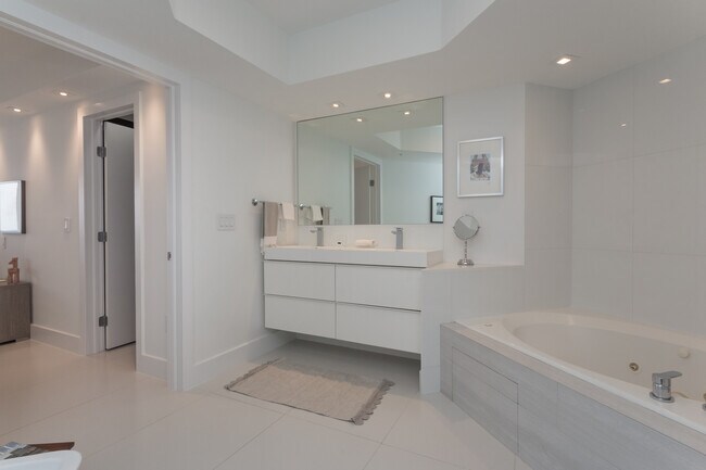Building Photo - 6301 Collins Ave