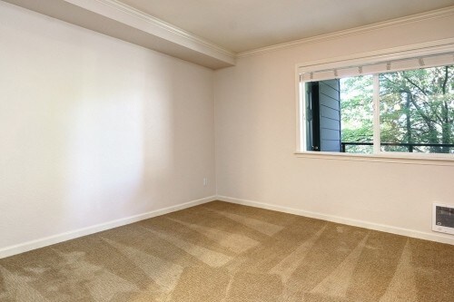Building Photo - 410 2nd Ave S