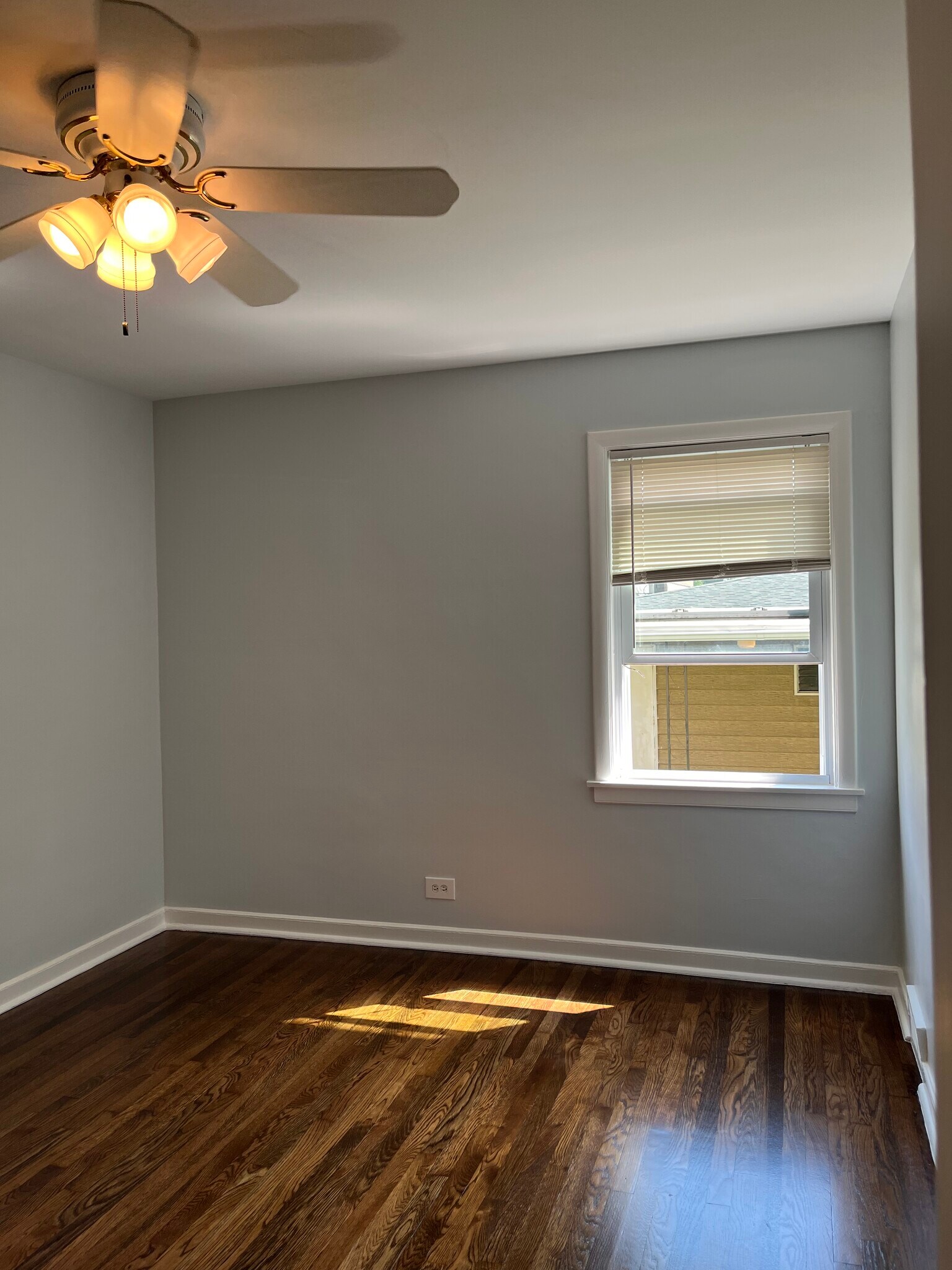 Bedroom 2 - 728 Dobson St