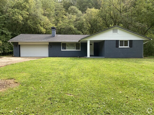 Building Photo - 5166 Sugar Camp Rd