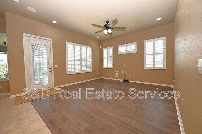 Building Photo - 2618 High Ridge Dr