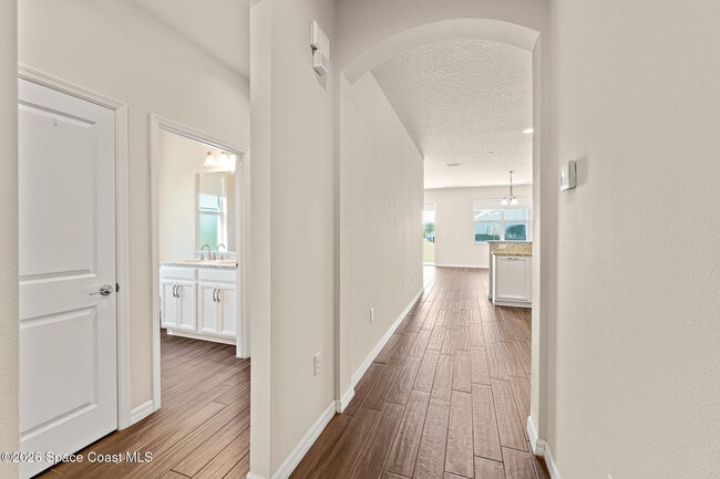 Building Photo - 2601 Trasona Dr