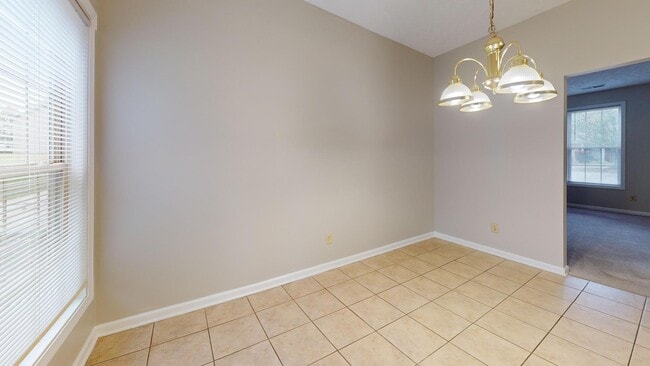 Building Photo - 3735 Lochdale Terrace