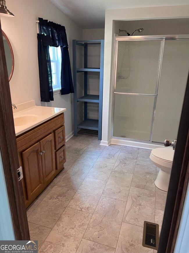 Building Photo - 569 Dover Chapel Rd