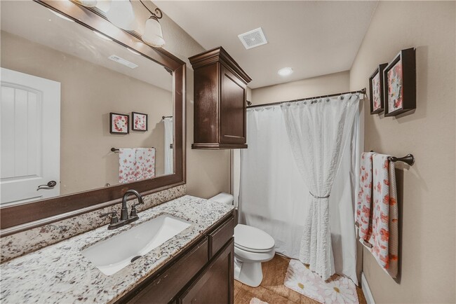 Building Photo - 3301 SW Stonepoint Ave