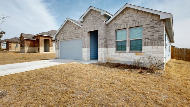 Building Photo - ALMOST NEW HOME BY FORT HOOD!!!