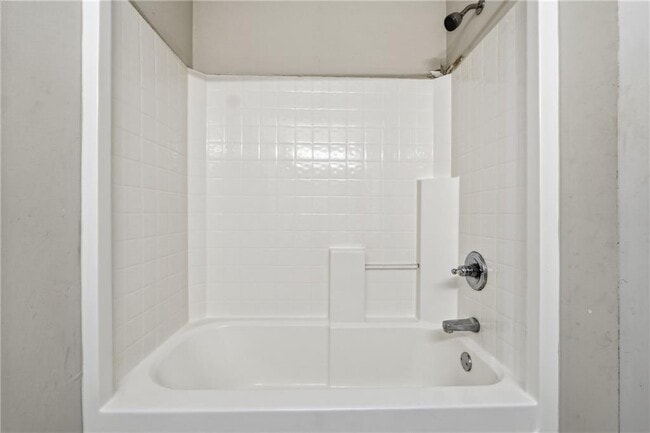 Building Photo - 1402 Edgeley Way