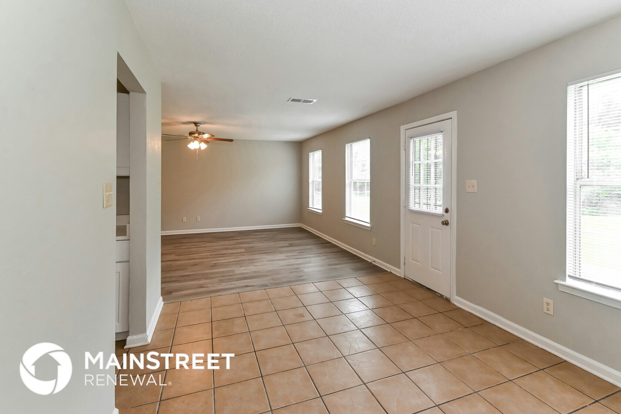 Building Photo - 4838 Mistic Lake Dr