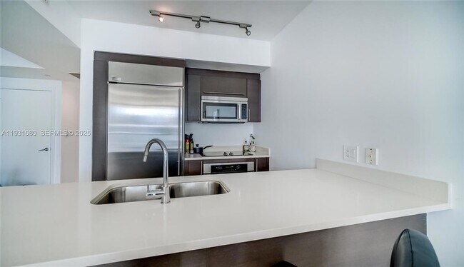 Building Photo - 55 SE 6th St