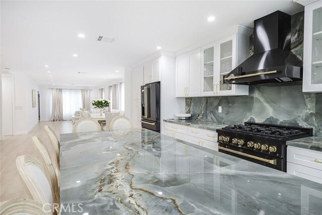 Building Photo - 7306 Farmdale Ave