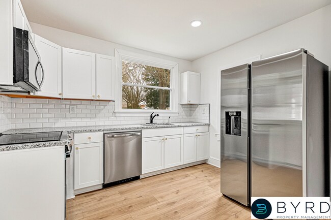 Building Photo - 2958 Winston Churchill Dr