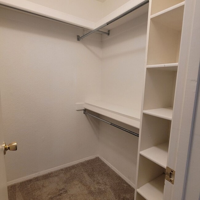 Building Photo - Two Bedroom Condo with great views!