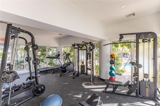 Building Photo - 770 NE 69th St