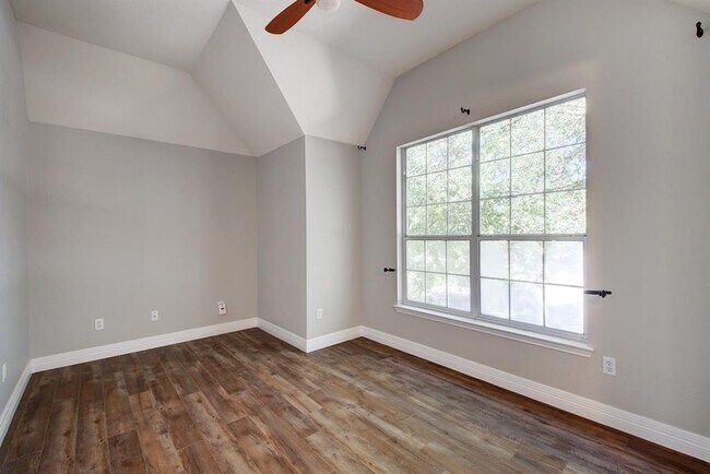 Building Photo - 4907 Craig Dr