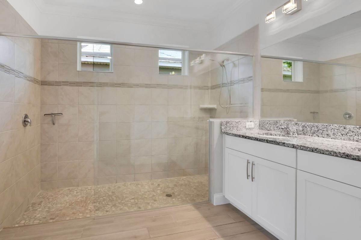 Building Photo - 8318 Vivaro Isle Way