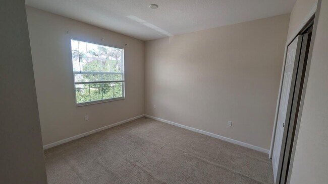 Building Photo - 2900 NW Treviso Cir