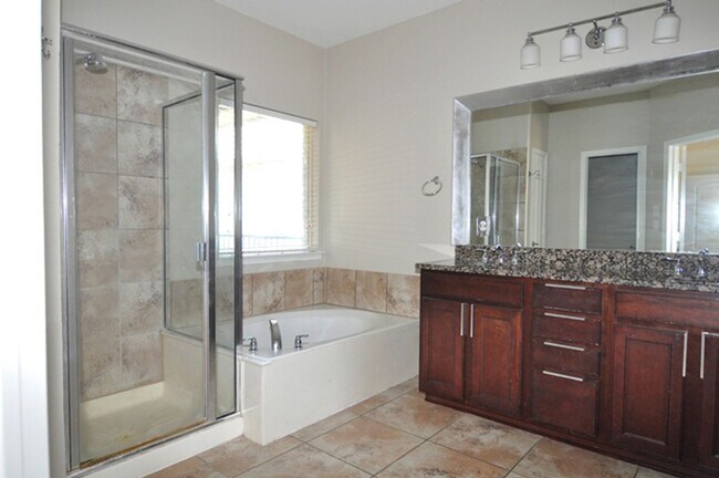 Building Photo - 6872 Regello Dr