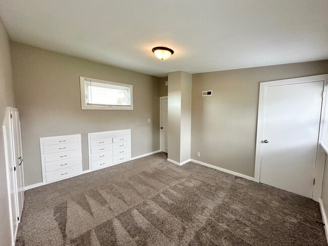 Building Photo - 11408 IL-120