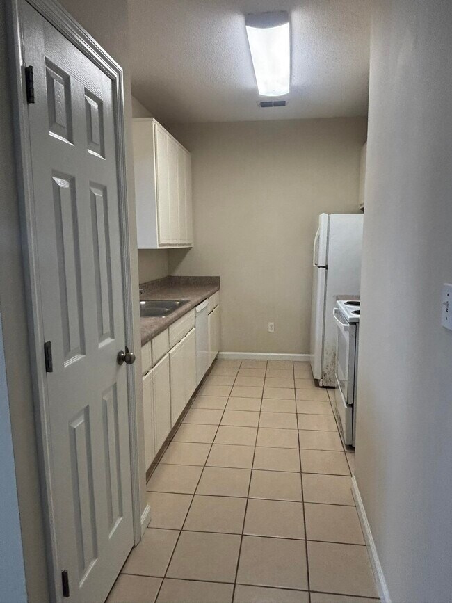 Building Photo - 1688 Corey Wood Cir