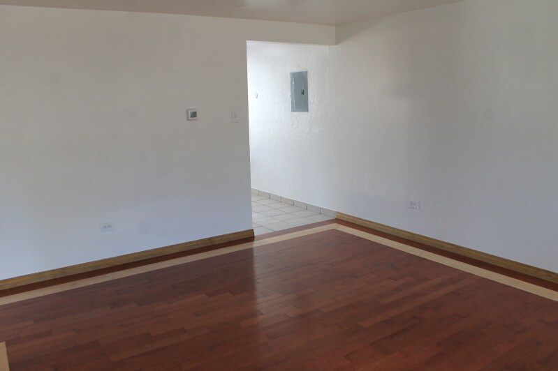 Building Photo - 4225 W 70th Pl