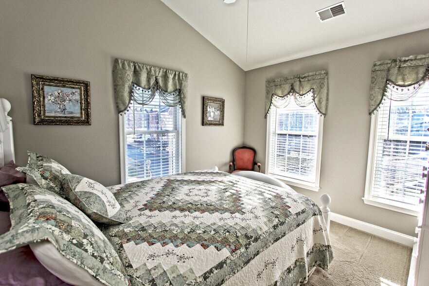 Building Photo - 4083 Walnut Cove Cir