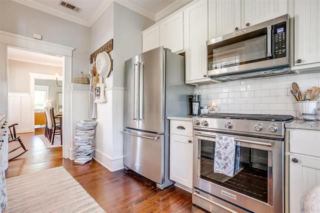 Building Photo - 2116 Hurley Ave